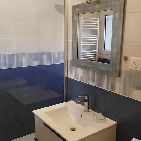 Climatise Avec Piscine Et Parking A - Fr-1-610-105 Bormes-les-Mimosas